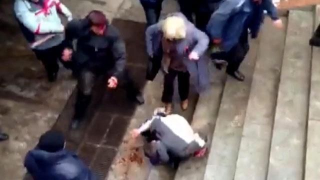 Медсестра, яка добивала ногами майданівця, не визнала своєї вини Медсестра, яка добивала ногами майданівця, не визнала своєї вини