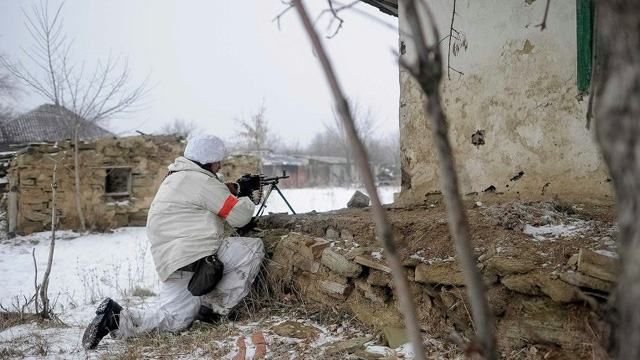 Українські бійці знищили "Буратіно" та 18 бойових броньованих машин бойовиків
