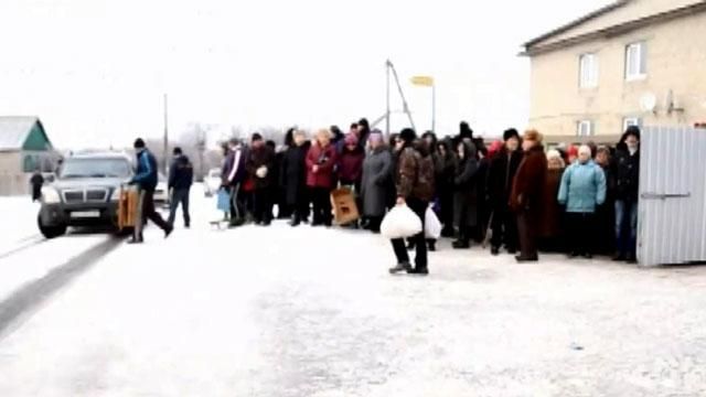 З Дебальцевого евакуювали ще 150 людей З Дебальцевого евакуювали ще 150 людей