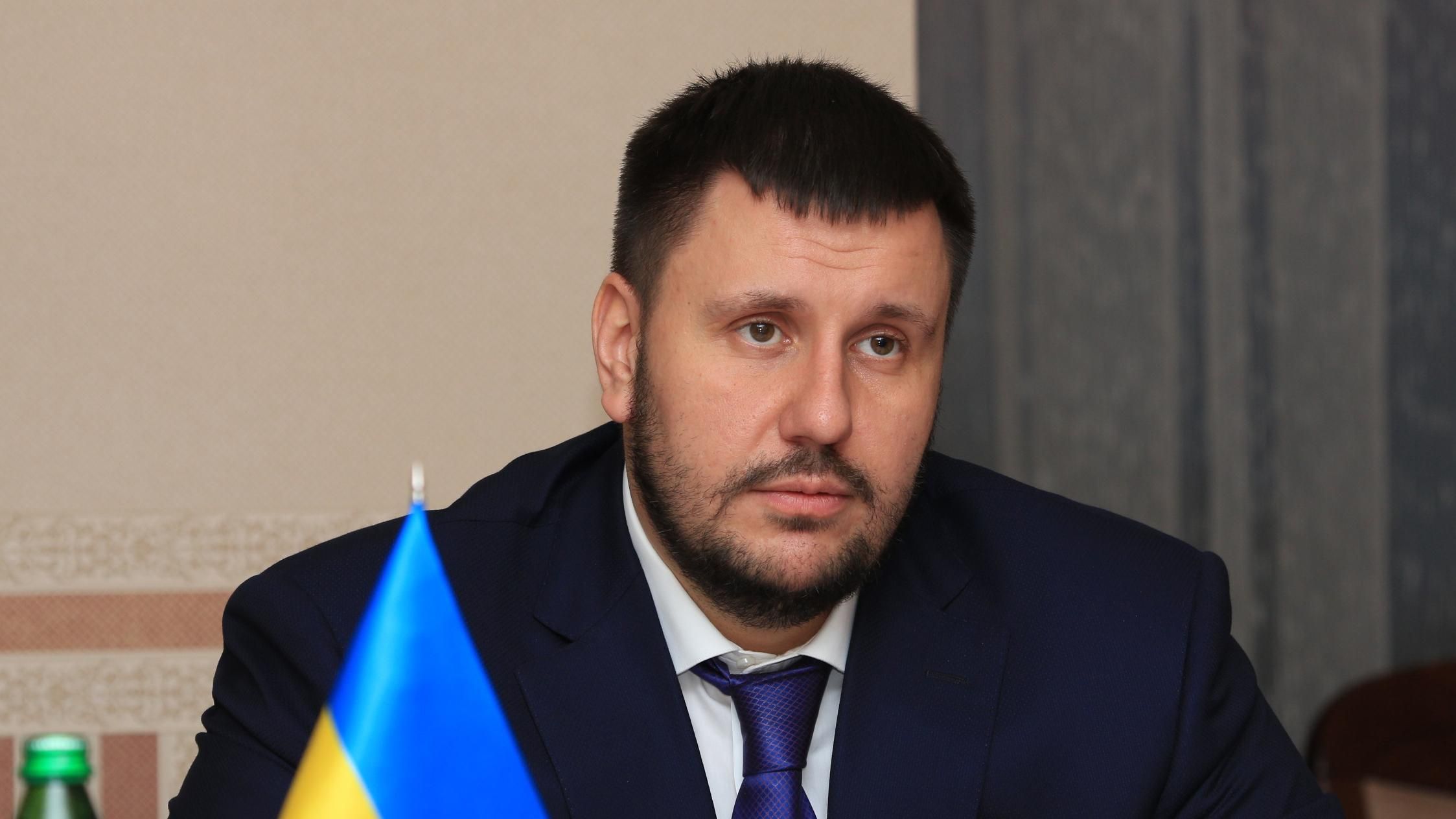 Суд заочно заарештував екс-міністра Клименка Суд заочно заарештував екс-міністра Клименка