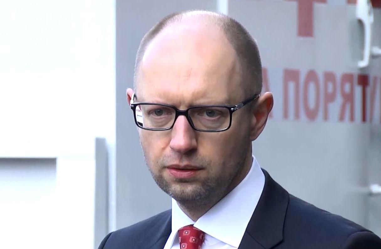 На Схід доправили два броньовані авто для вивезення людей На Схід доправили два броньовані авто для вивезення людей