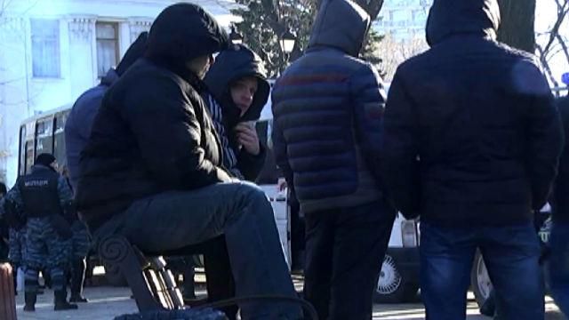 Хроніка Євромайдану — 4 лютого. З Донбасу звозять "тітушок", катування Булатова підтверджено