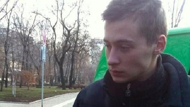 Батько "кіборга" своїм відеозверненням витягнув сина з полону, — ЗМІ Батько "кіборга" своїм відеозверненням витягнув сина з полону, — ЗМІ