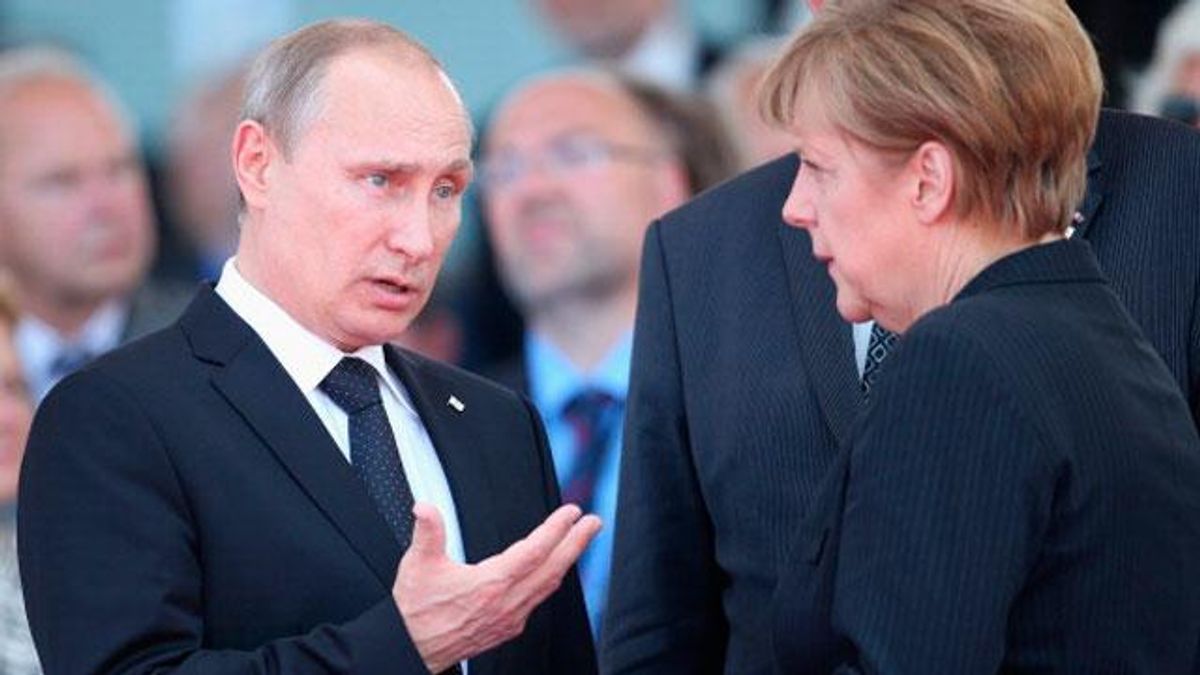 Путин будет просить у Меркель и Олланда ввести в Украину миротворцев, — СМИ Путин будет просить у Меркель и Олланда ввести в Украину миротворцев, — СМИ