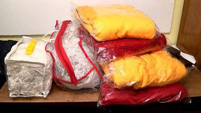 Депутати Київради допомагають школам та дитсадкам Депутати Київради допомагають школам та дитсадкам