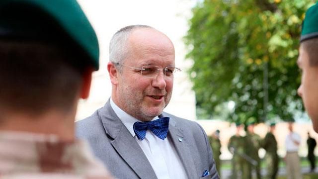 Литва дала Україні зброю Литва дала Україні зброю