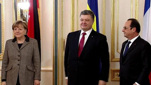 После переговоров в Киеве Олланд и Меркель летят в Москву