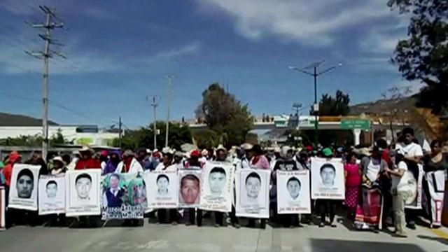 Мексика продовжує протестувати через зникнення студентів