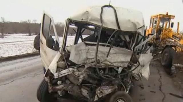 Усі 11 загиблих у ДТП у Білгородській області є українцями, — МЗС Усі 11 загиблих у ДТП у Білгородській області є українцями, — МЗС