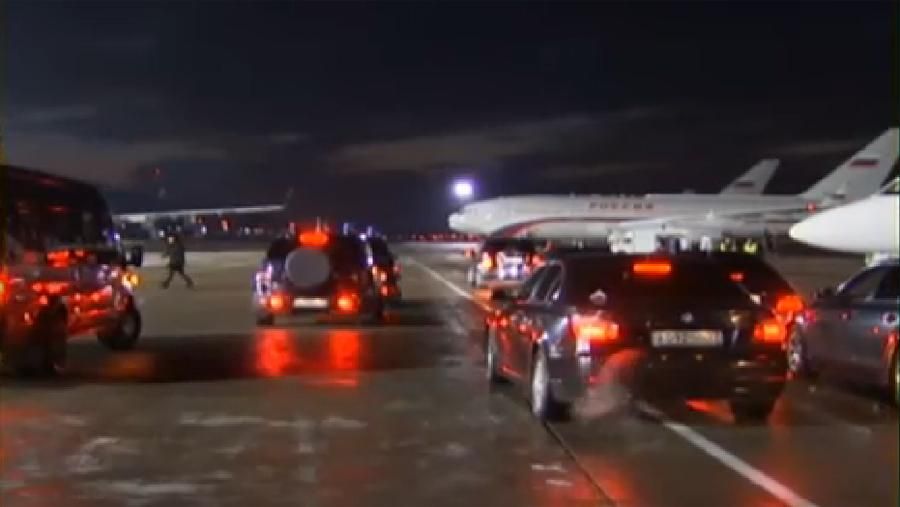 Меркель и Олланд уже в Москве Меркель и Олланд уже в Москве