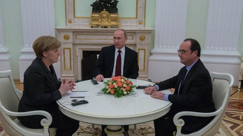 Меркель, Олланд и Путин сфотографировались для прессы и продолжили переговоры