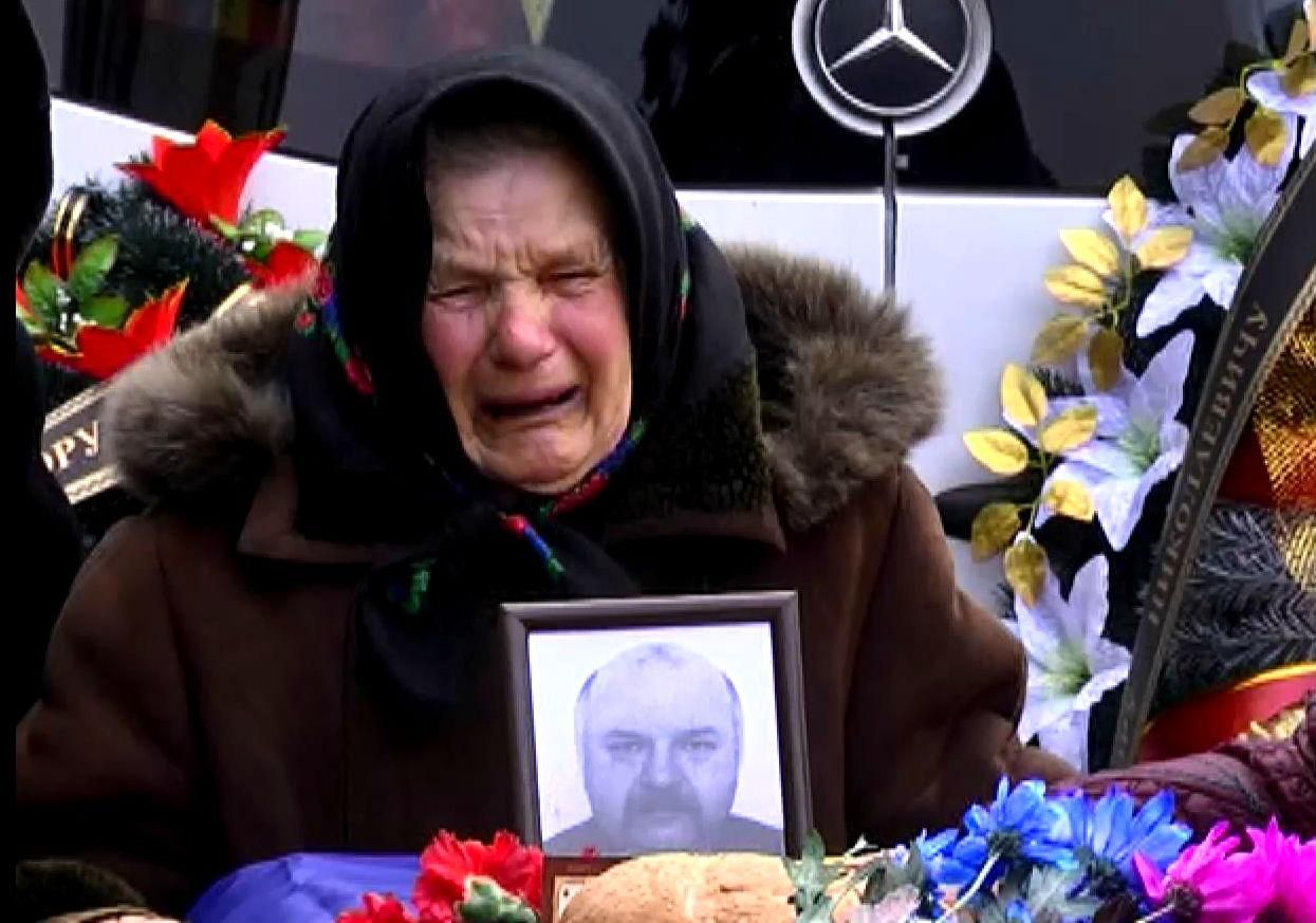 В Днепропетровске похоронили 11 бойцов. Опознан только один