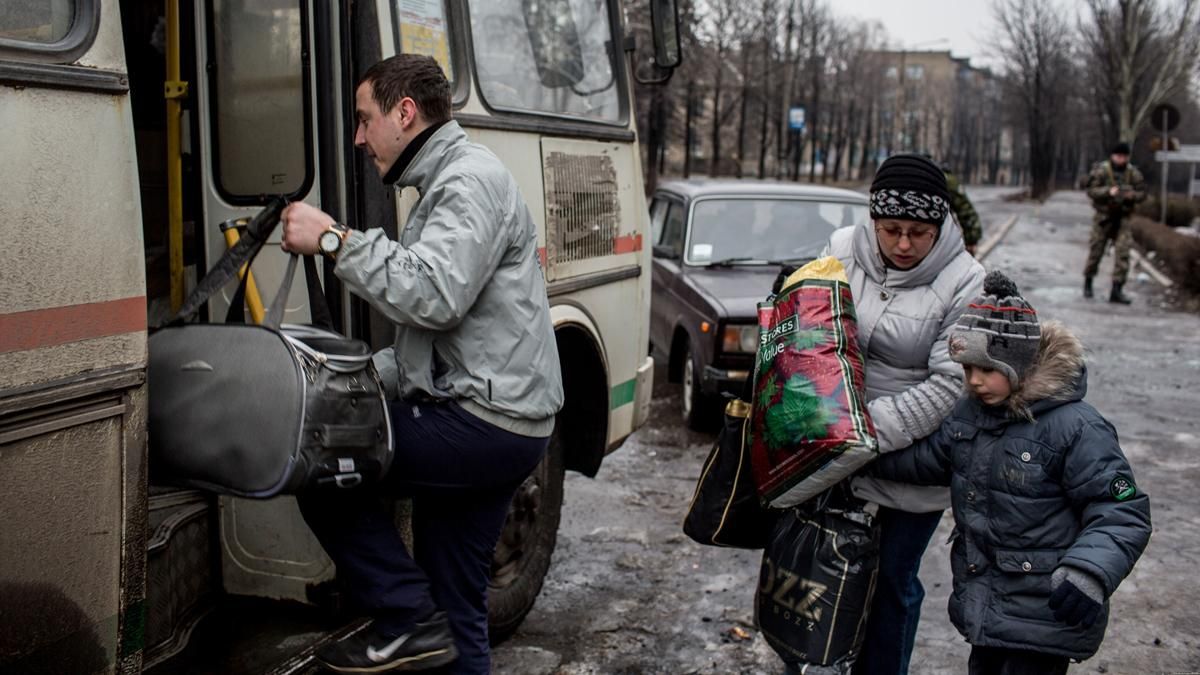За 10 дней вывезены более 4,5 тысячи человек из Донбасса