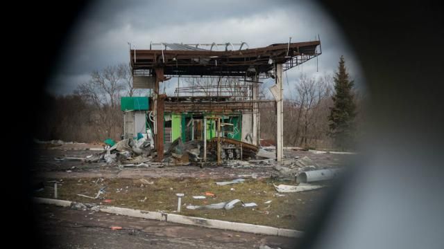 СБУ задержала корректировщиков огня, которые наводили обстрелы на Счастье СБУ задержала корректировщиков огня, которые наводили обстрелы на Счастье