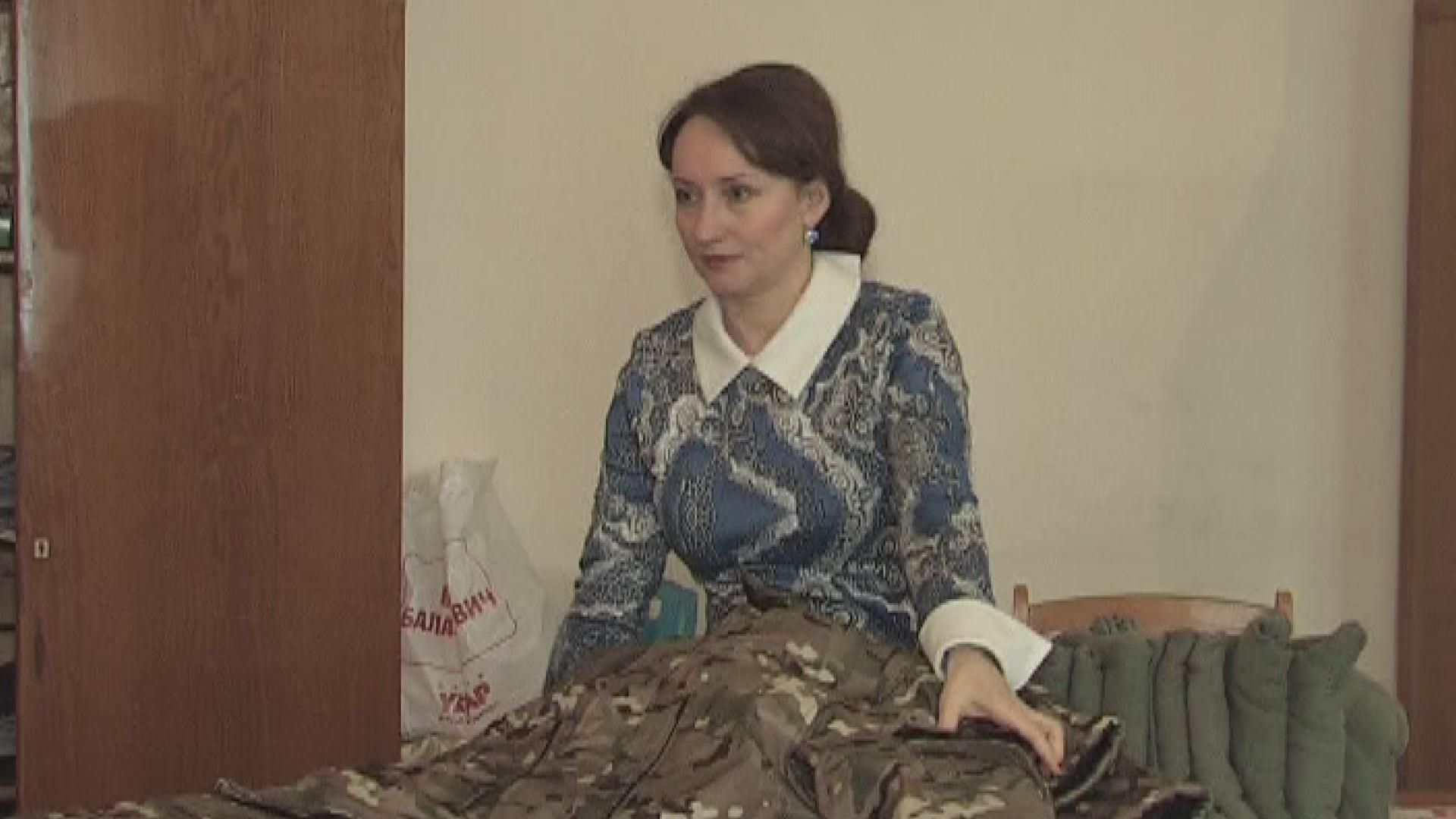 Чернівецькі волонтери приймають замовлення від бійців Чернівецькі волонтери приймають замовлення від бійців