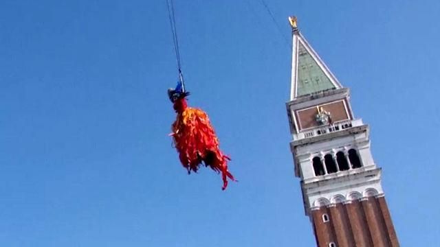 У Венеції відкрився щорічний карнавал У Венеції відкрився щорічний карнавал