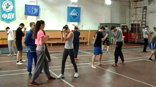 У Чернівцях відкрили курси самозахисту для населення У Чернівцях відкрили курси самозахисту для населення