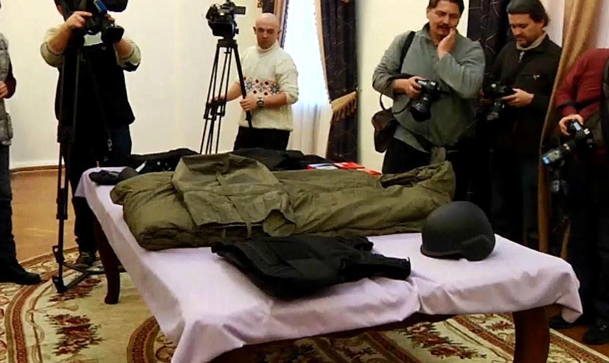 Великобританія допомогла амуніцією українській армії Великобританія допомогла амуніцією українській армії