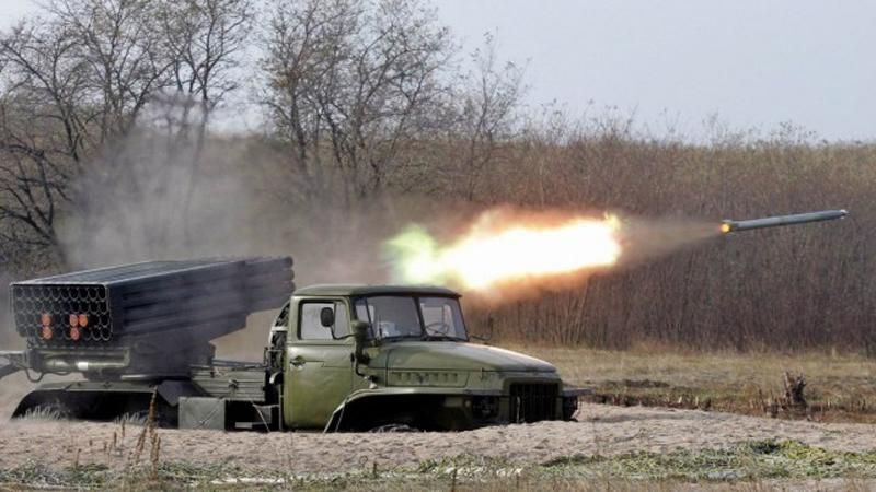 Бойовики "Градами" зруйнували будинок голови Станично-Луганської райради, — Москаль