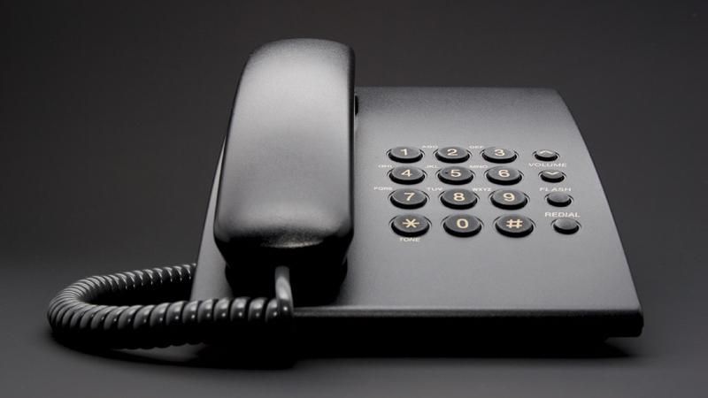 Неизвестные вооруженные люди захватили офис "Укртелекома" в Крыму Неизвестные вооруженные люди захватили офис "Укртелекома" в Крыму