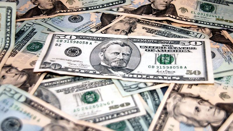 Нацбанк дещо зміцнив курс гривні після рекордного падіння Нацбанк дещо зміцнив курс гривні після рекордного падіння