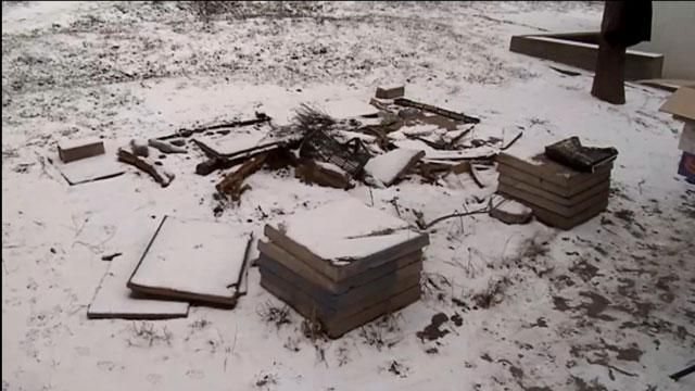 В Запоріжжі невідомі вкрали три газетні кіоски В Запоріжжі невідомі вкрали три газетні кіоски