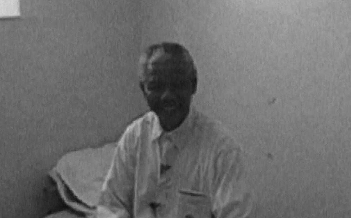 День в истории. 25 лет назад из тюрьмы выпустили Нельсона Манделу День в истории. 25 лет назад из тюрьмы выпустили Нельсона Манделу