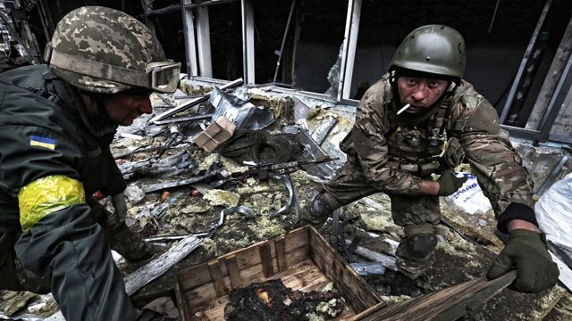 В Мариуполе очень громкая канонада: атакован 14 блокпост В Мариуполе очень громкая канонада: атакован 14 блокпост