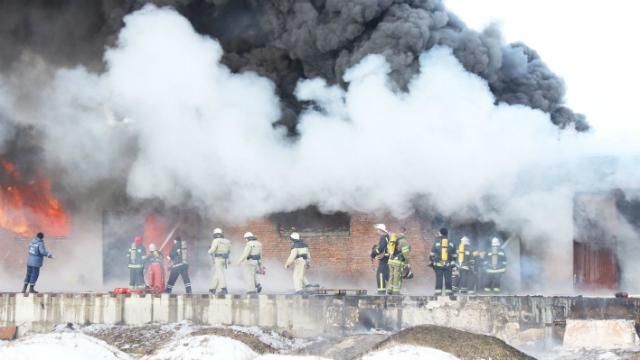 Крупный пожар на черкасском предприятии: госпитализированы 9 человек