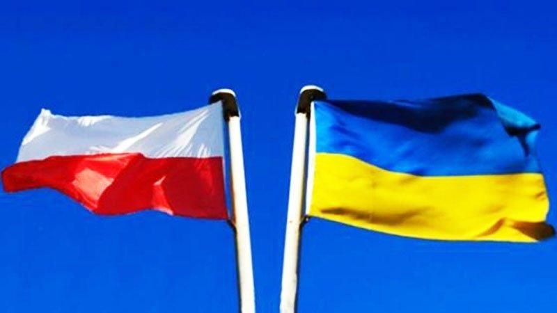 У Варшаві надають перевагу дипломатії, але не виключають поставок зброї Україні У Варшаві надають перевагу дипломатії, але не виключають поставок зброї Україні