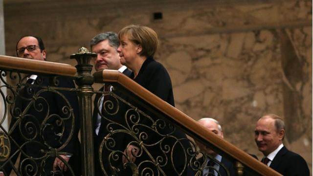 Україна повинна відновити контроль на кордоні до кінця 2015 року, — Порошенко Україна повинна відновити контроль на кордоні до кінця 2015 року, — Порошенко