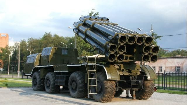 Боевикам перебросили из России очередную партию танков, "Градов" и "Смерчей", — штаб АТО Боевикам перебросили из России очередную партию танков, "Градов" и "Смерчей", — штаб АТО