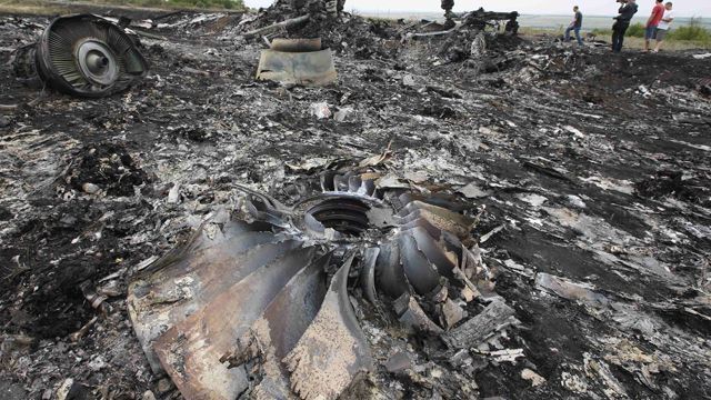 Нидерланды требуют у Порошенко не давать амнистию виновным в сбитии Boeing 777