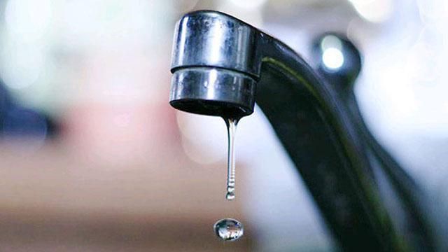 Отдельные города на Донбассе остались без воды из-за обстрелов Отдельные города на Донбассе остались без воды из-за обстрелов