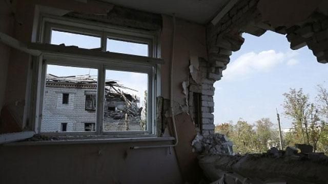 Боєць "Айдару" про обстріл кафе у Щасті Боєць "Айдару" про обстріл кафе у Щасті