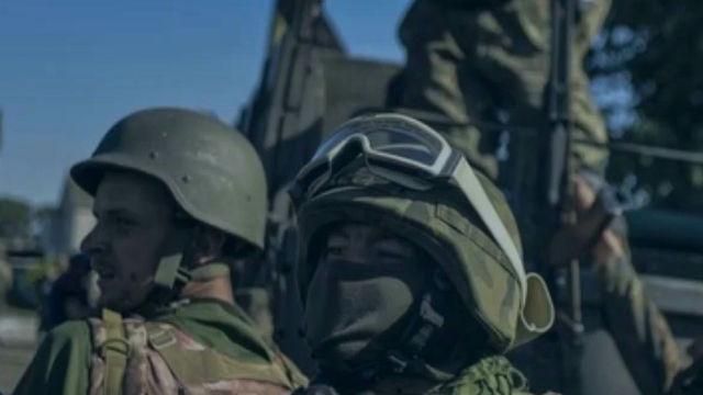 При спробах штурму Маріуполя терористи зазнали втрат, — боєць "Азова"