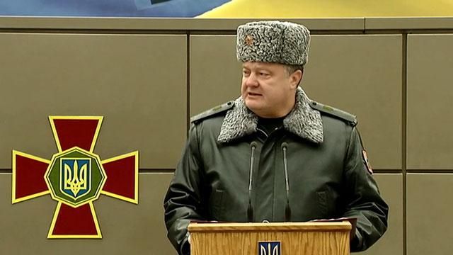 Слабких б’ють, та ми — сильні, — Порошенко