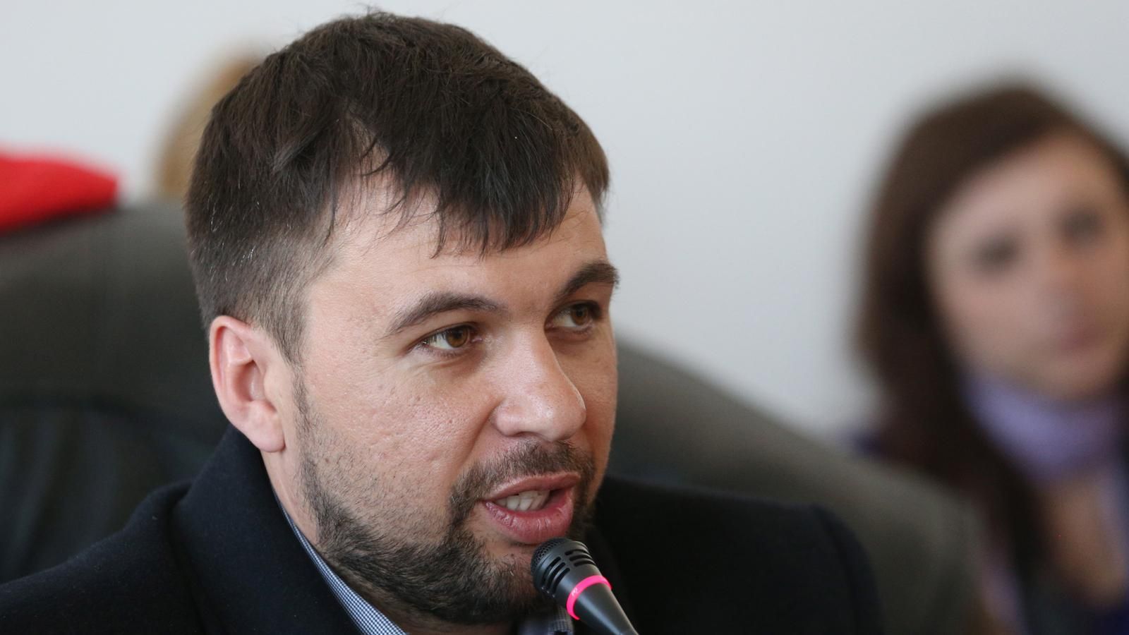 Главари террористов хотят диалога с Киевом по изменениям в Конституцию Главари террористов хотят диалога с Киевом по изменениям в Конституцию