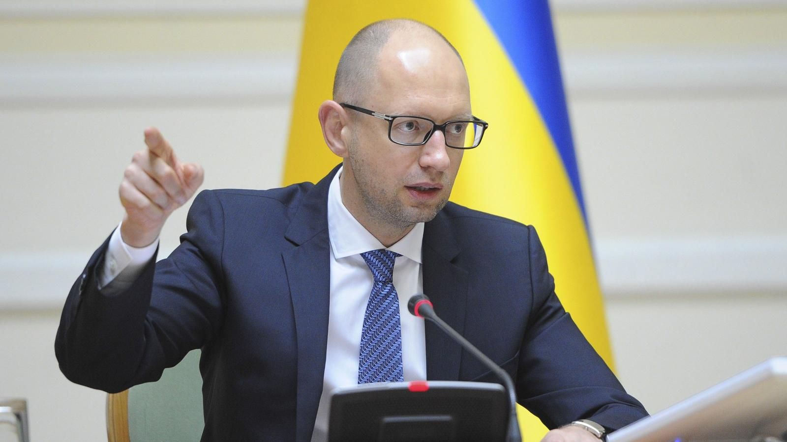Україна отримає 25 млрд доларів від міжнародних партнерів, — Яценюк