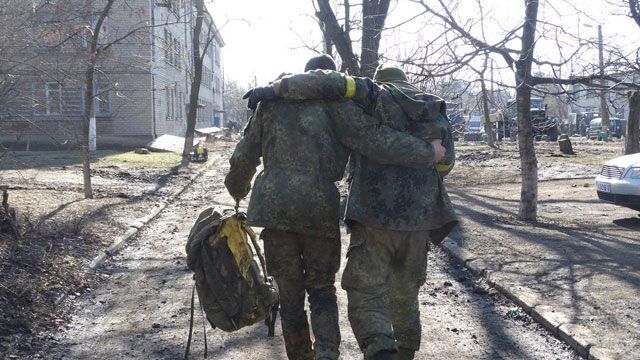 Широкино практически уничтожено артиллерией, — "Азов" Широкино практически уничтожено артиллерией, — "Азов"