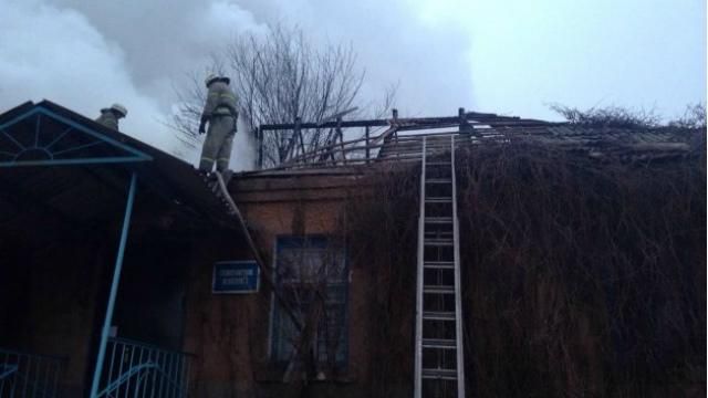 Бойовики влучили з "Граду" в амбулаторію біля Артемівська