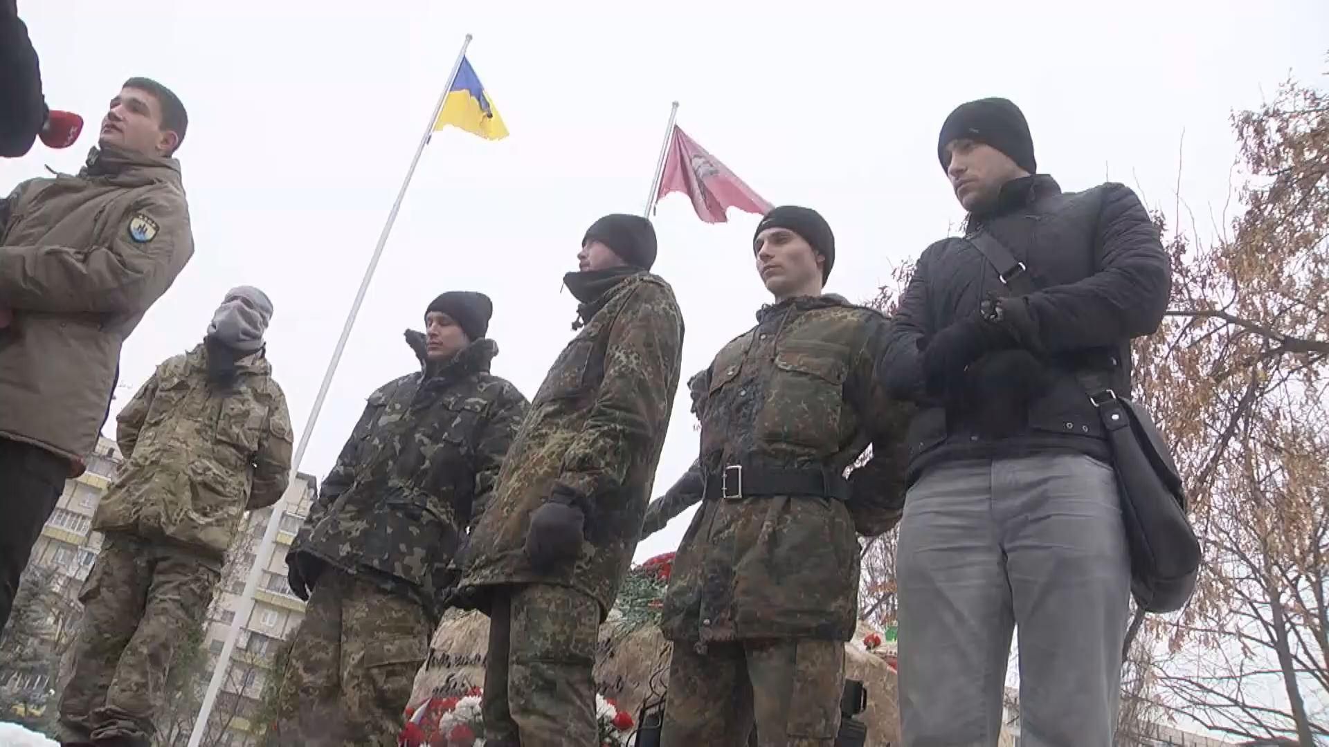 У Києві вшанували пам'ять загиблих воїнів-інтернаціоналістів У Києві вшанували пам'ять загиблих воїнів-інтернаціоналістів