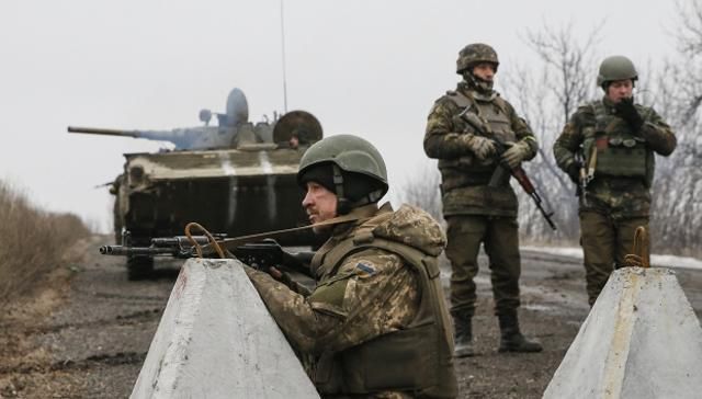 "Оборона Маріуполя": 17 українських військових поранені внаслідок обстрілів біля Широкиного