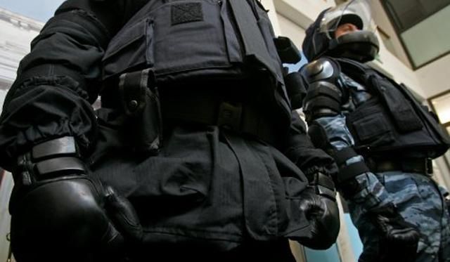 В Окружному адмінсуді Києва — обшук В Окружному адмінсуді Києва — обшук