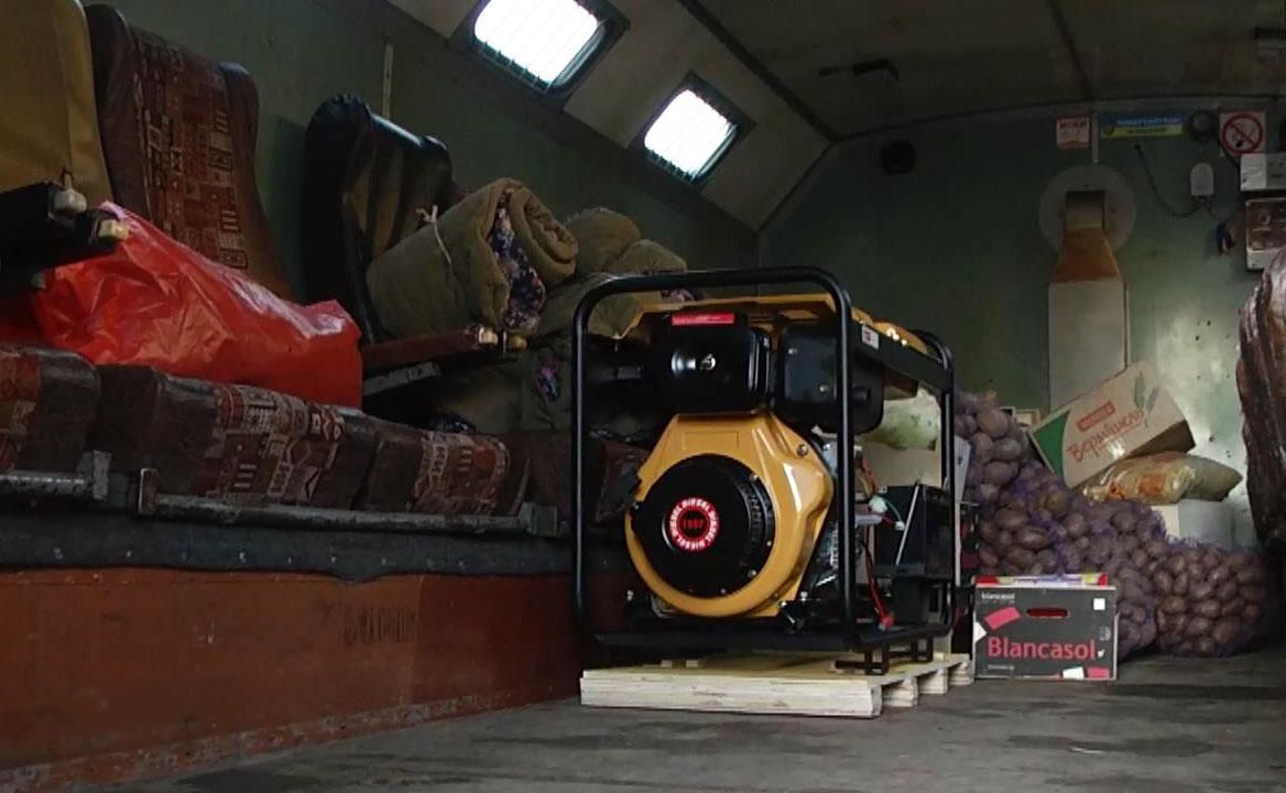 Силы АТО получили очередную гумпомощь из Киева Силы АТО получили очередную гумпомощь из Киева