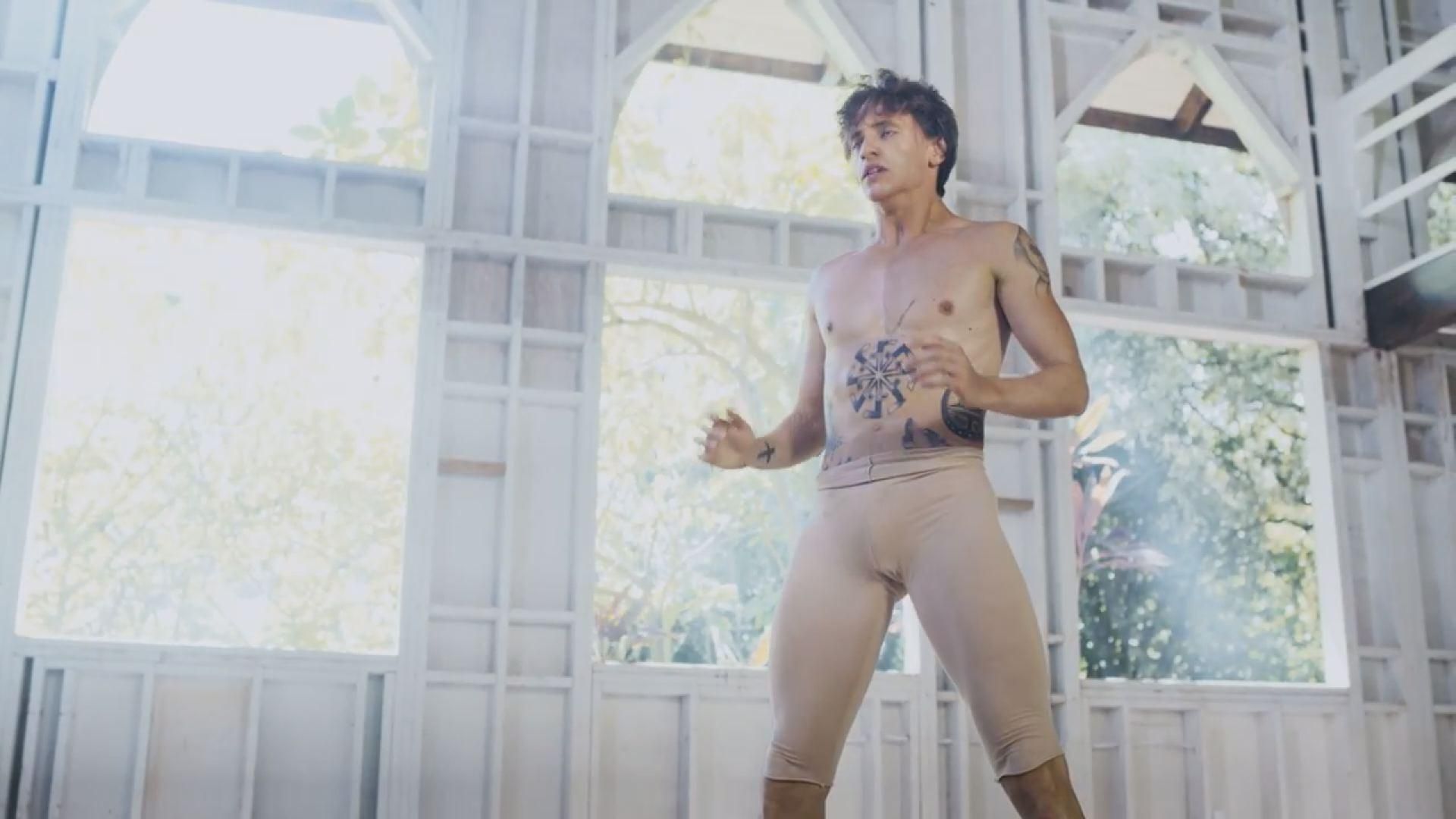 Зроблено в Україні. Український танцюрист, який одним відео змусив світ полюбити балет Зроблено в Україні. Український танцюрист, який одним відео змусив світ полюбити балет