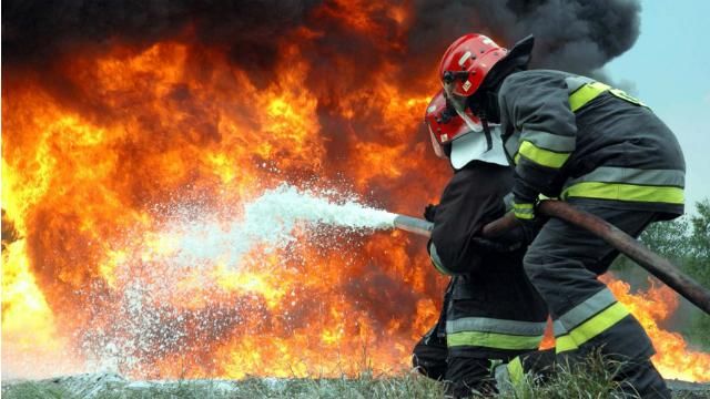 У центрі Києва горіла столітня будівля У центрі Києва горіла столітня будівля