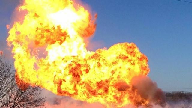 Через бої пошкоджена ділянка газопроводу на Донбасі Через бої пошкоджена ділянка газопроводу на Донбасі