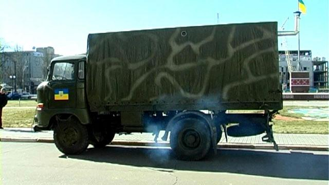 Херсонские волонтеры отправили на передовую "баню на колесах"