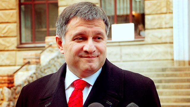 Аваков заспокоїв: міліція не дасть Єфремову втекти Аваков заспокоїв: міліція не дасть Єфремову втекти